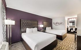 Clarion Inn&Suites Across From Universal Orlando Resort